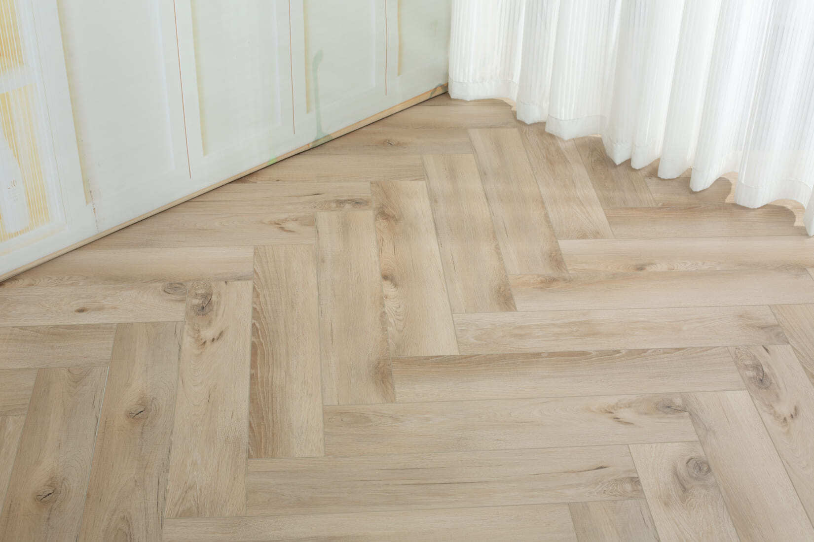 Плитка SPC "OneFloor" 3009 А,В  ЁЛКА (640*128*4 мм) — купить в Набережных Челнах