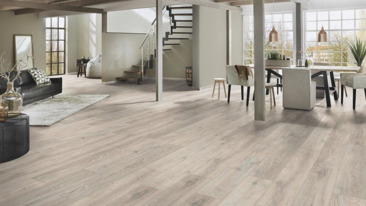 Ламинат "Kronospan" Super Natural Classic Дуб Колорадо 5543 (1285*192*8 мм) — купить в Набережных Челнах