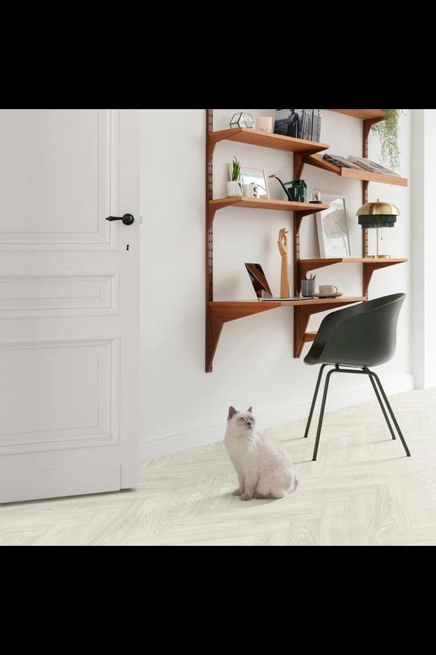 Замковая ПВХ плитка Laurel Oak 51104 (630*126*6 мм) — купить в Набережных Челнах