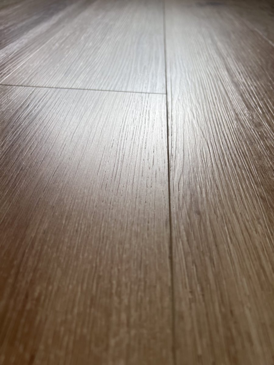 SPC ламинат "OneFloor" ЕСО 5011 (4V фаска) (1220*184*4 мм) — купить в Набережных Челнах