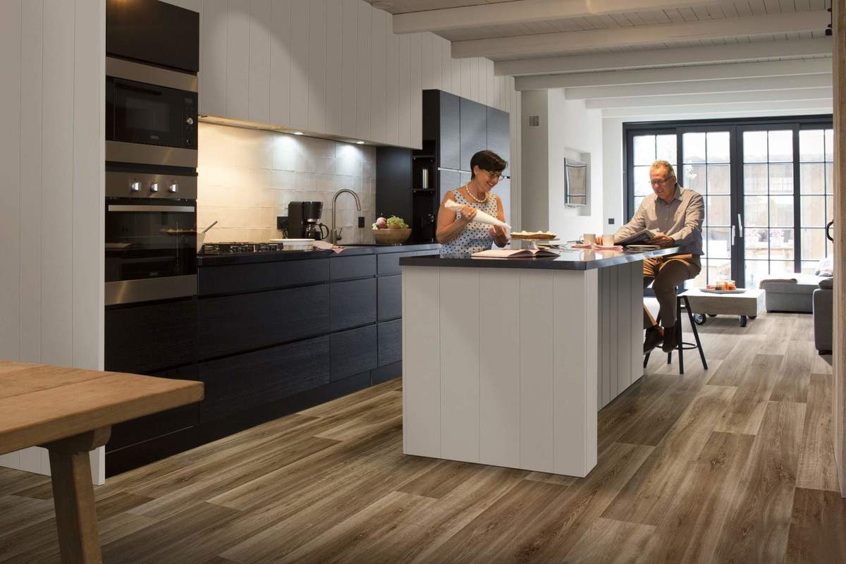 Замковая ПВХ плитка "Berry Alloc" Pureclick 55 LIME OAK 966D (204*1326*5 мм) — купить в Набережных Челнах