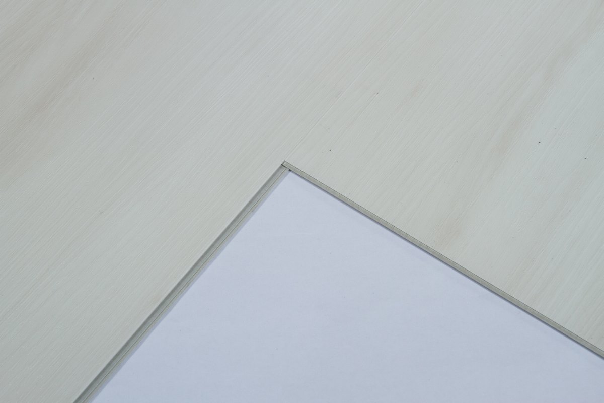 SPC ламинат "OneFloor" ЕСО 8055 (1220*184*4 мм) — купить в Набережных Челнах