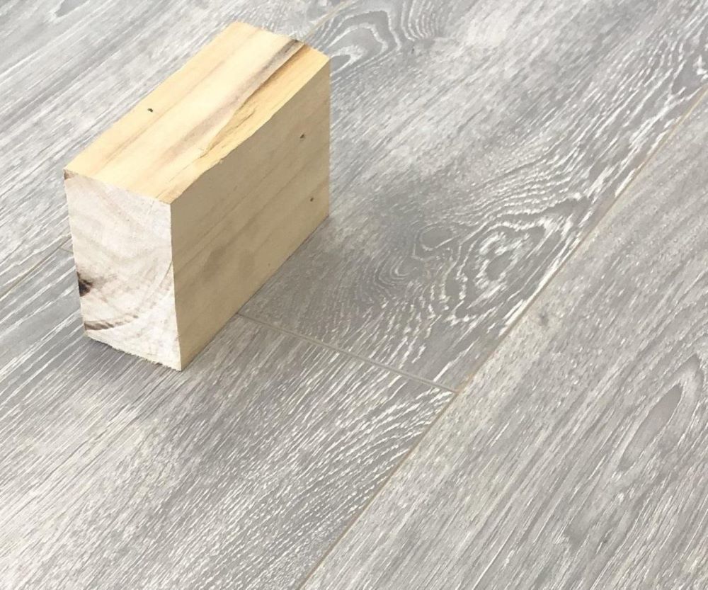 Ламинат "SunFloor" 8/32 4V Дуб Гвинея 34 (1380*193*8 мм) — купить в Набережных Челнах