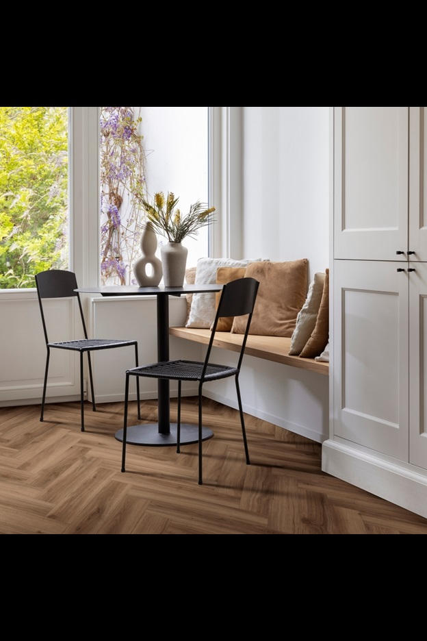 Замковая ПВХ плитка Classic Oak 24844 (630*126*6 мм) — купить в Набережных Челнах