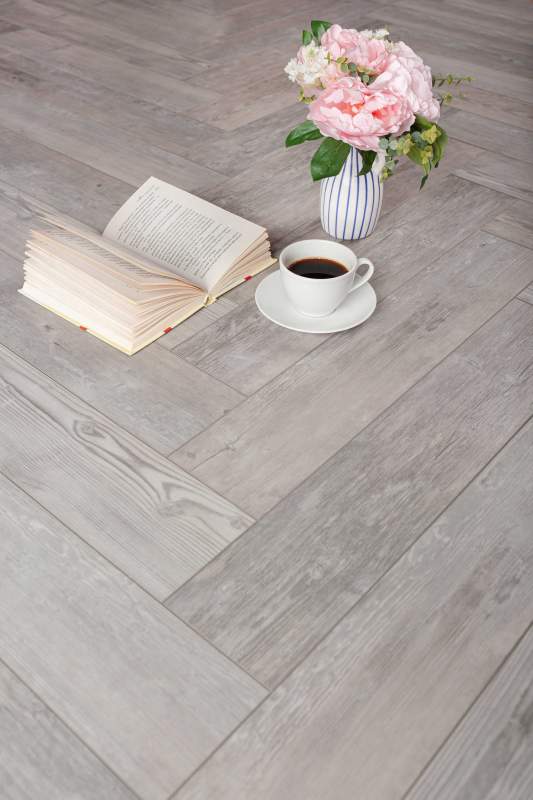 Замковая ПВХ плитка "Aberhof" Carmelita 1687 (615*123*5 мм) — купить в Набережных Челнах